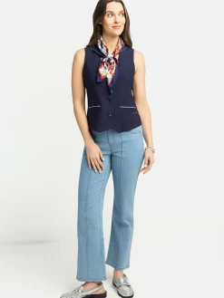 Sleeveless blazer
