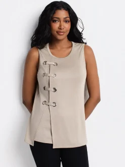 Sleeveless semi-fitted tunic