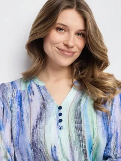 3/4-sleeve loose blouse