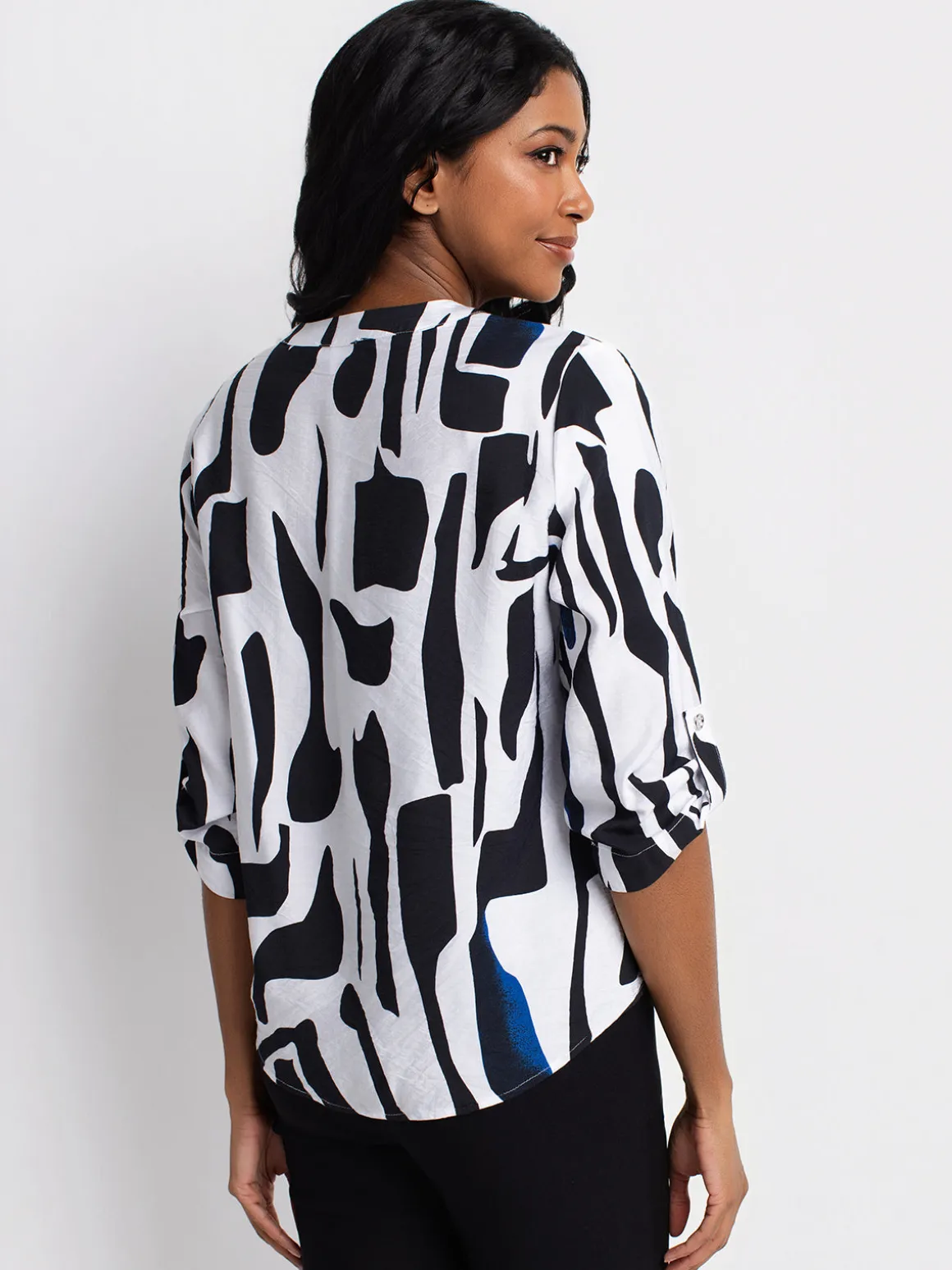 3/4-sleeve loose blouse with buttons