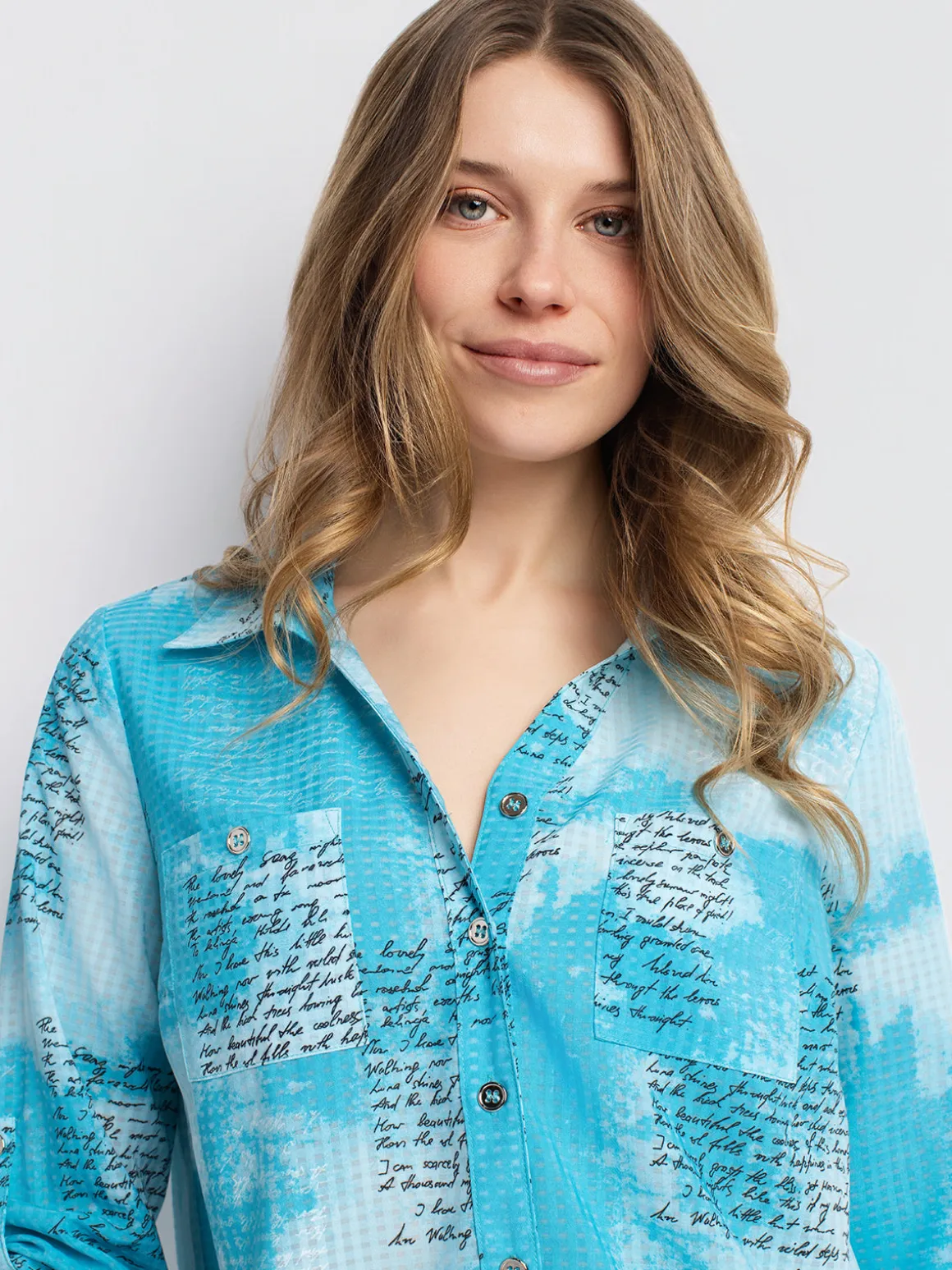 3/4-sleeve loose blouse with buttons