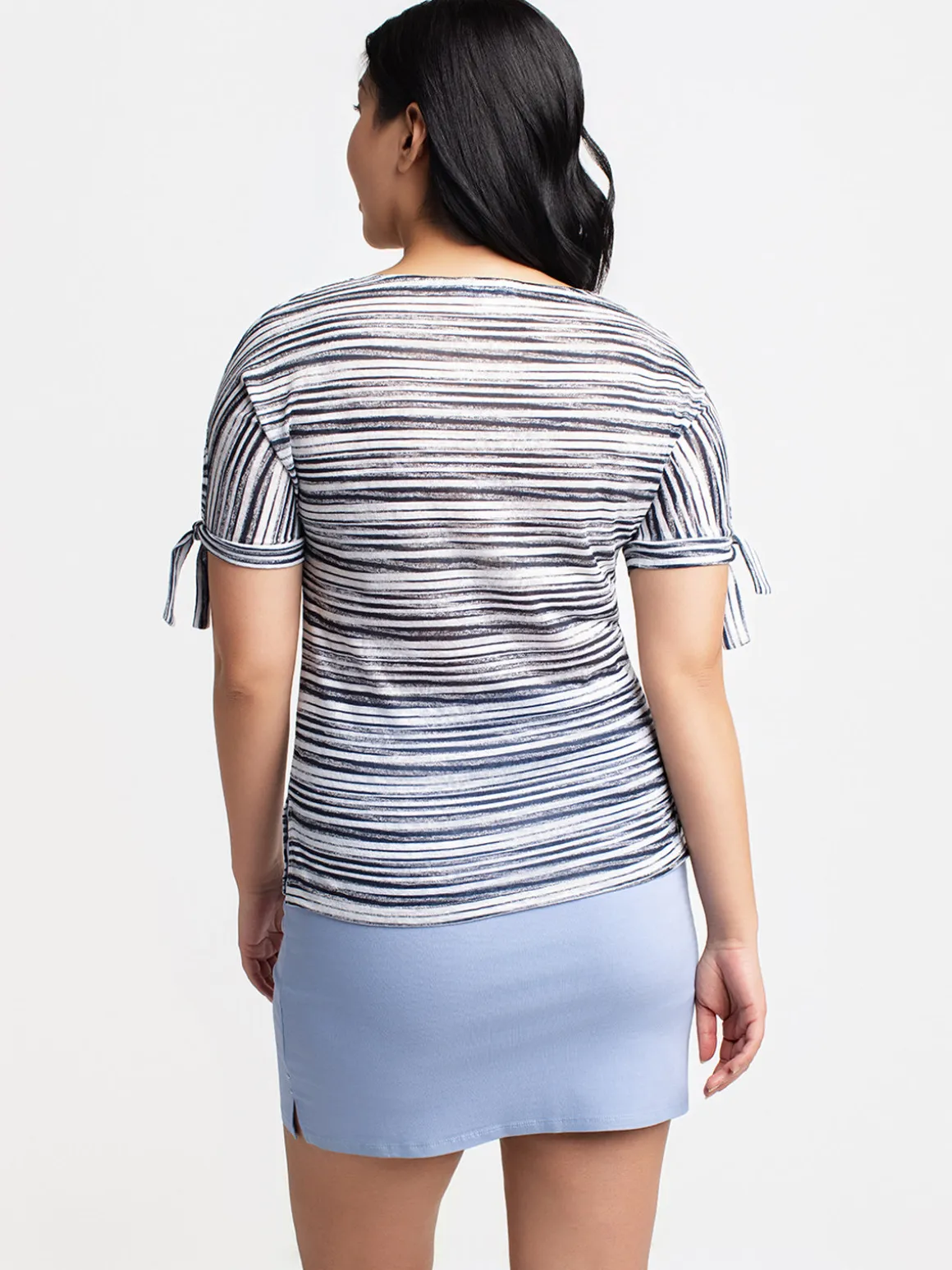 3/4-sleeve loose t-shirt