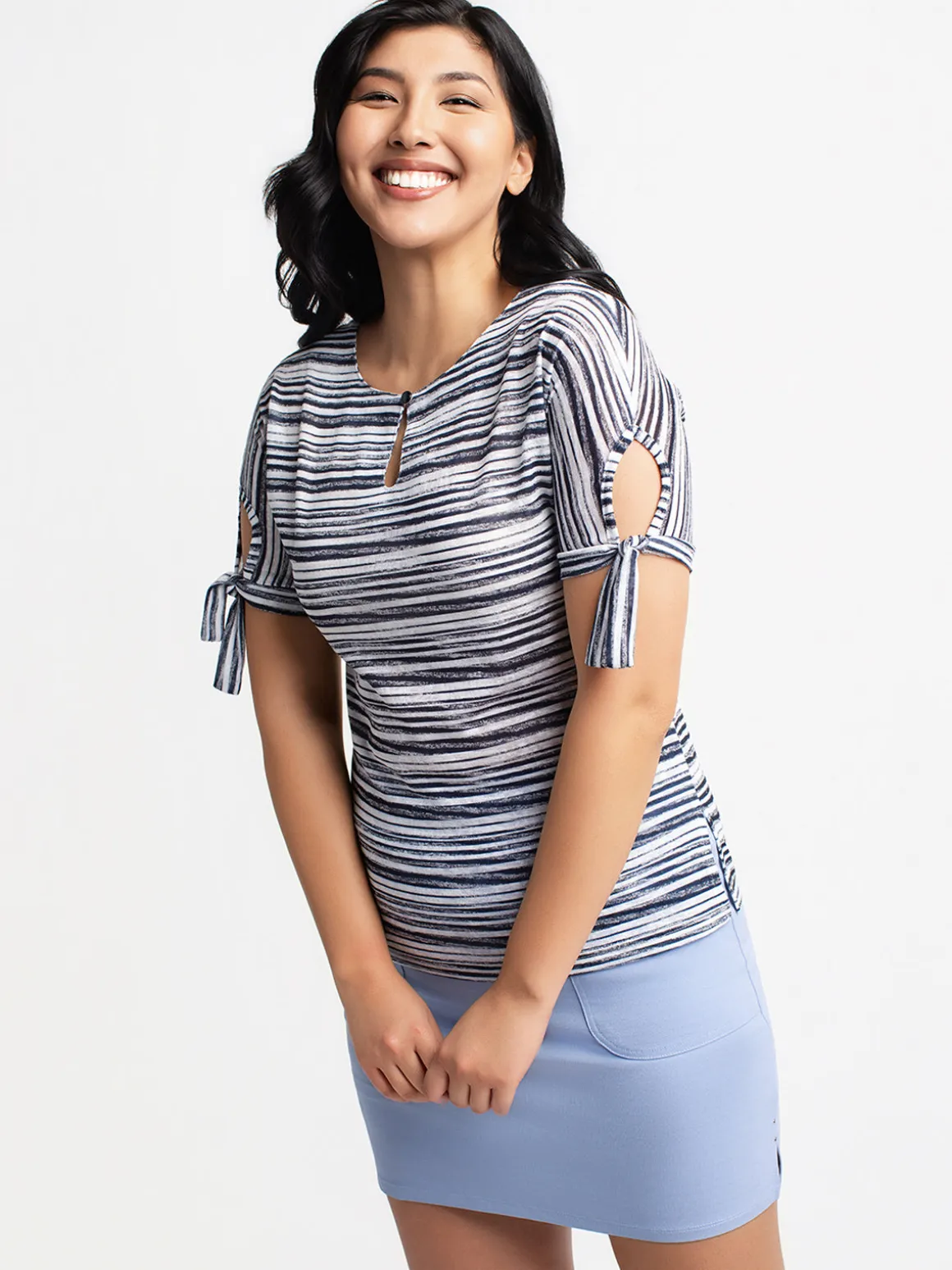 3/4-sleeve loose t-shirt