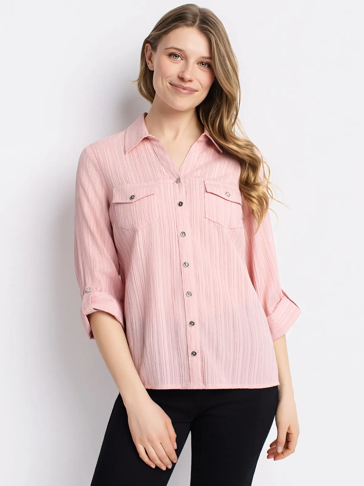 3/4-sleeve semi-fitted blouse with buttons