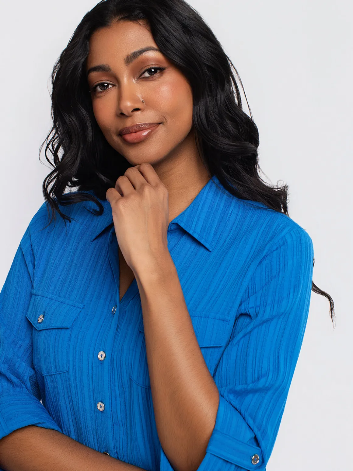 3/4-sleeve semi-fitted blouse with buttons