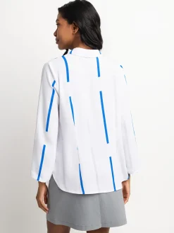 3/4-sleeve semi-fitted blouse with buttons