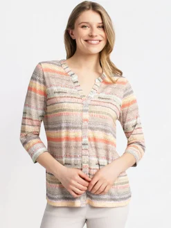 3/4-sleeve semi-fitted blouse with buttons