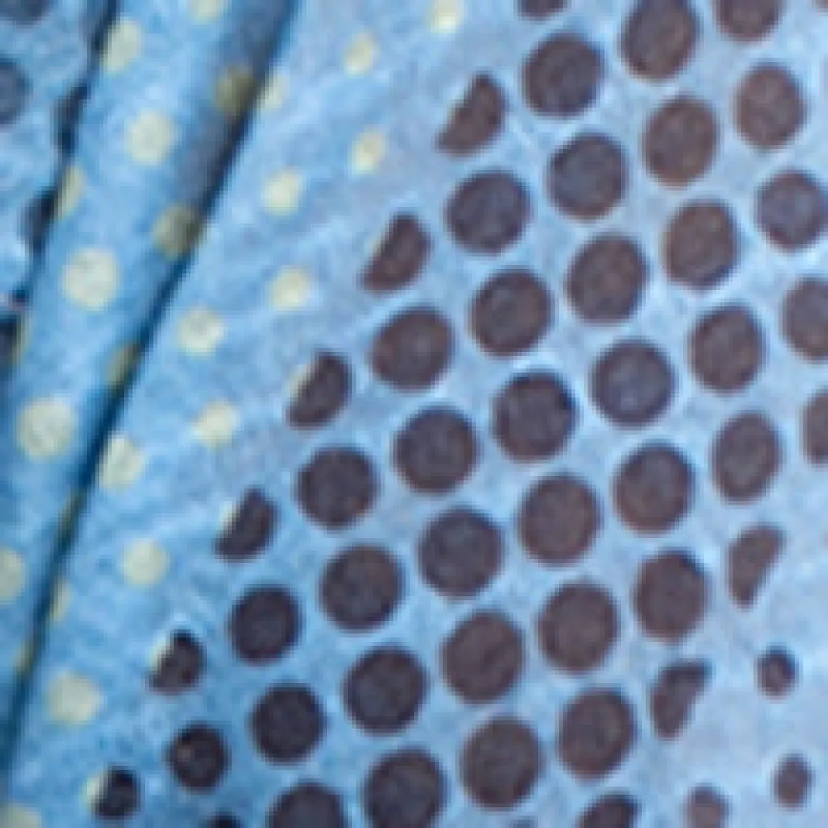 3/4-sleeve semi-fitted blouse with buttons