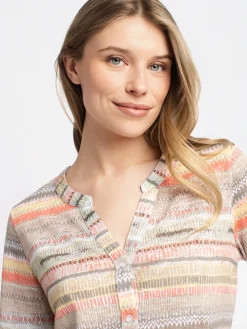 3/4-sleeve semi-fitted blouse with buttons