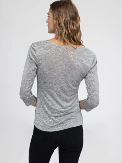 3/4-sleeve semi-fitted t-shirt