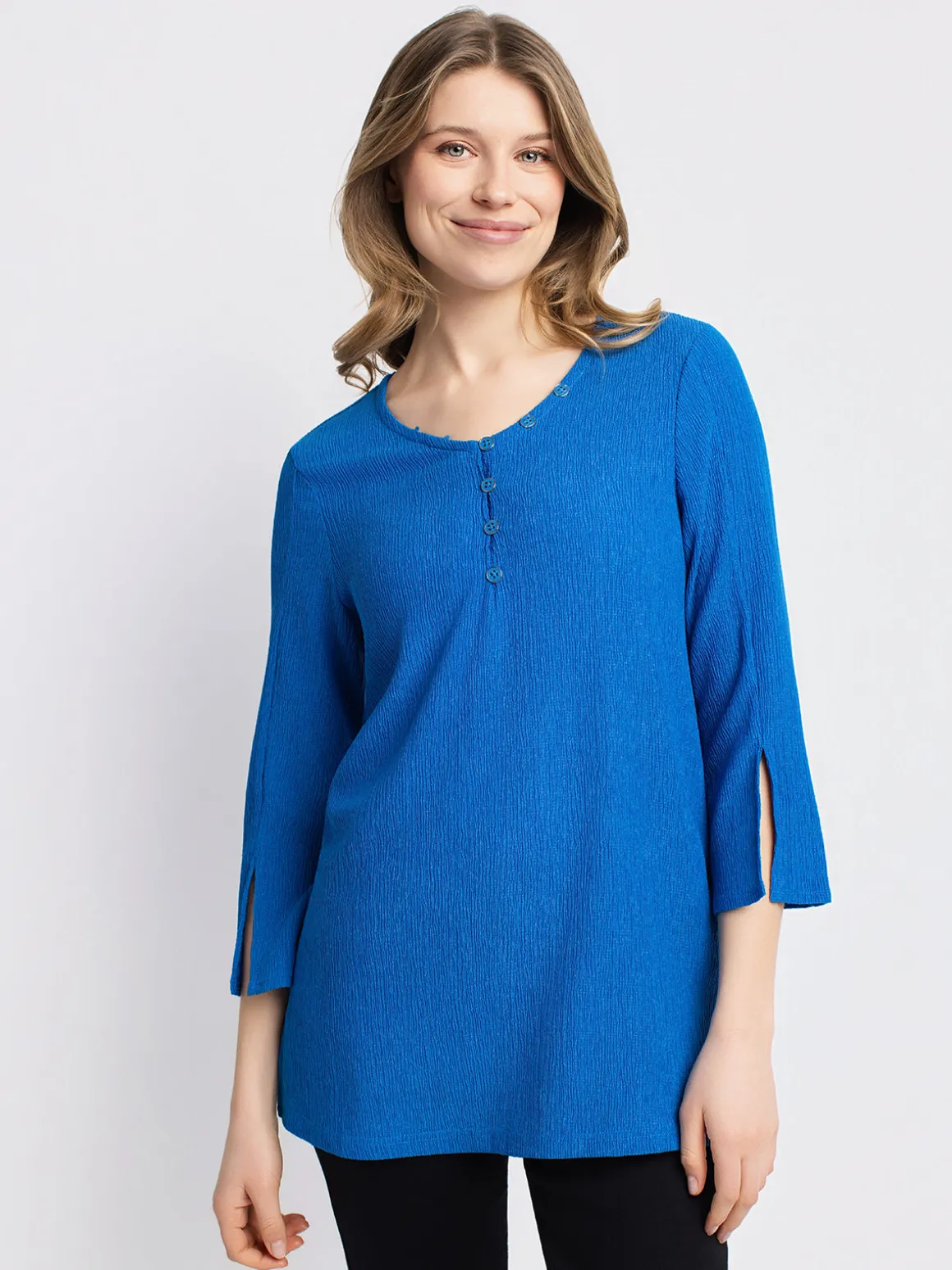 3/4-sleeve semi-fitted tunic