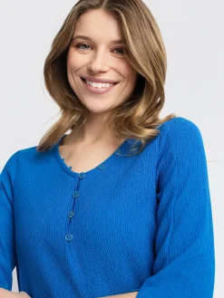 3/4-sleeve semi-fitted tunic