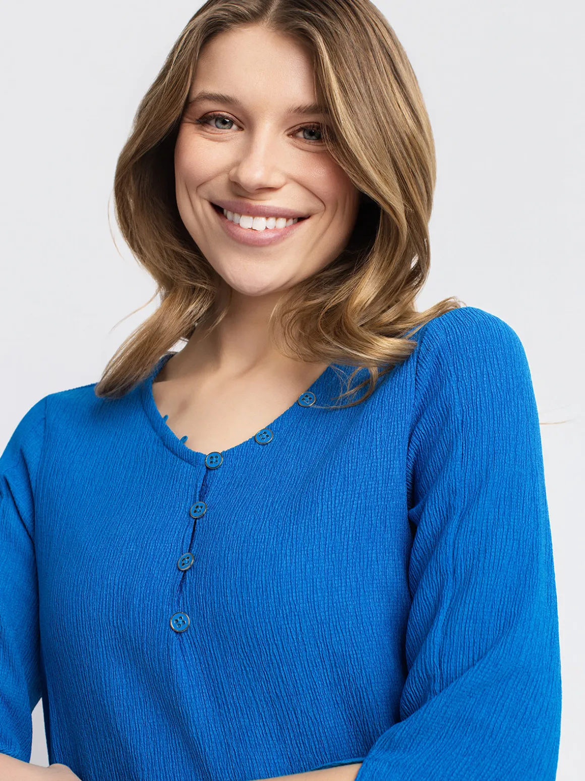 3/4-sleeve semi-fitted tunic