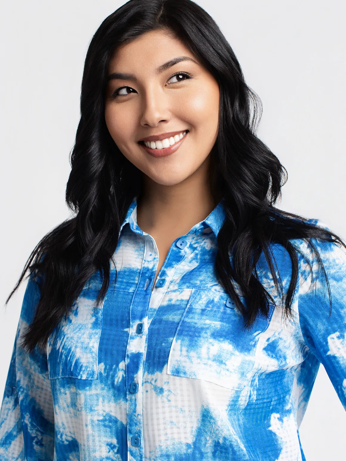 3/4-sleeve semi-fitted tunic length blouse with buttons