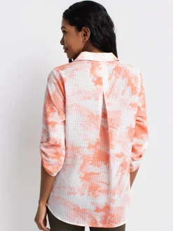 3/4-sleeve semi-fitted tunic length blouse with buttons