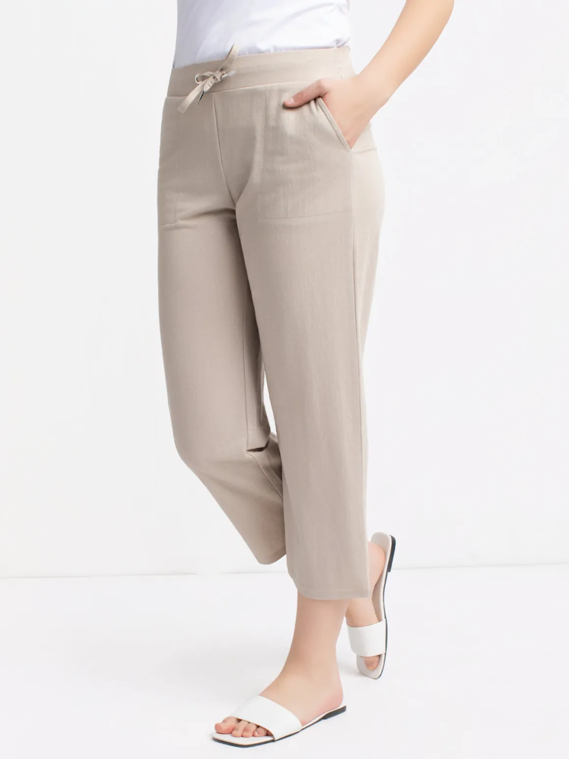 Straight casual pull-on capri - Petite