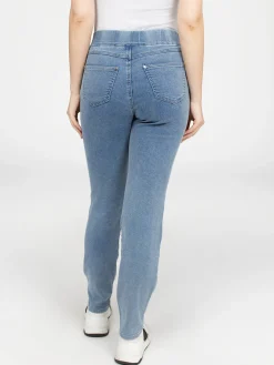Straight leg pull-on jeans