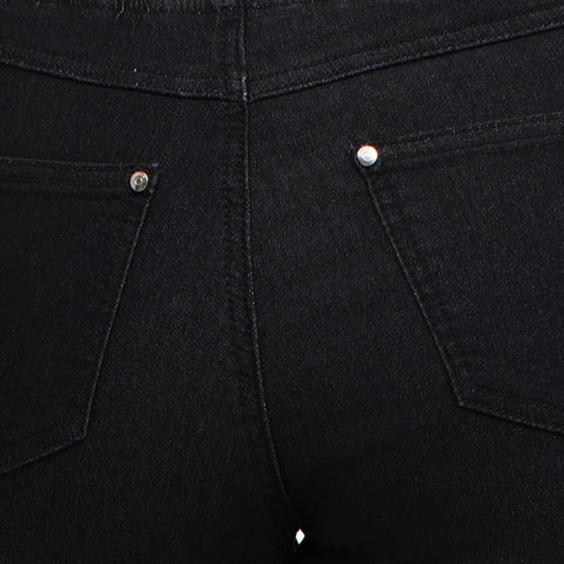 Straight leg pull-on jeans