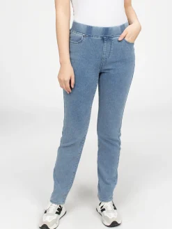 Straight leg pull-on jeans