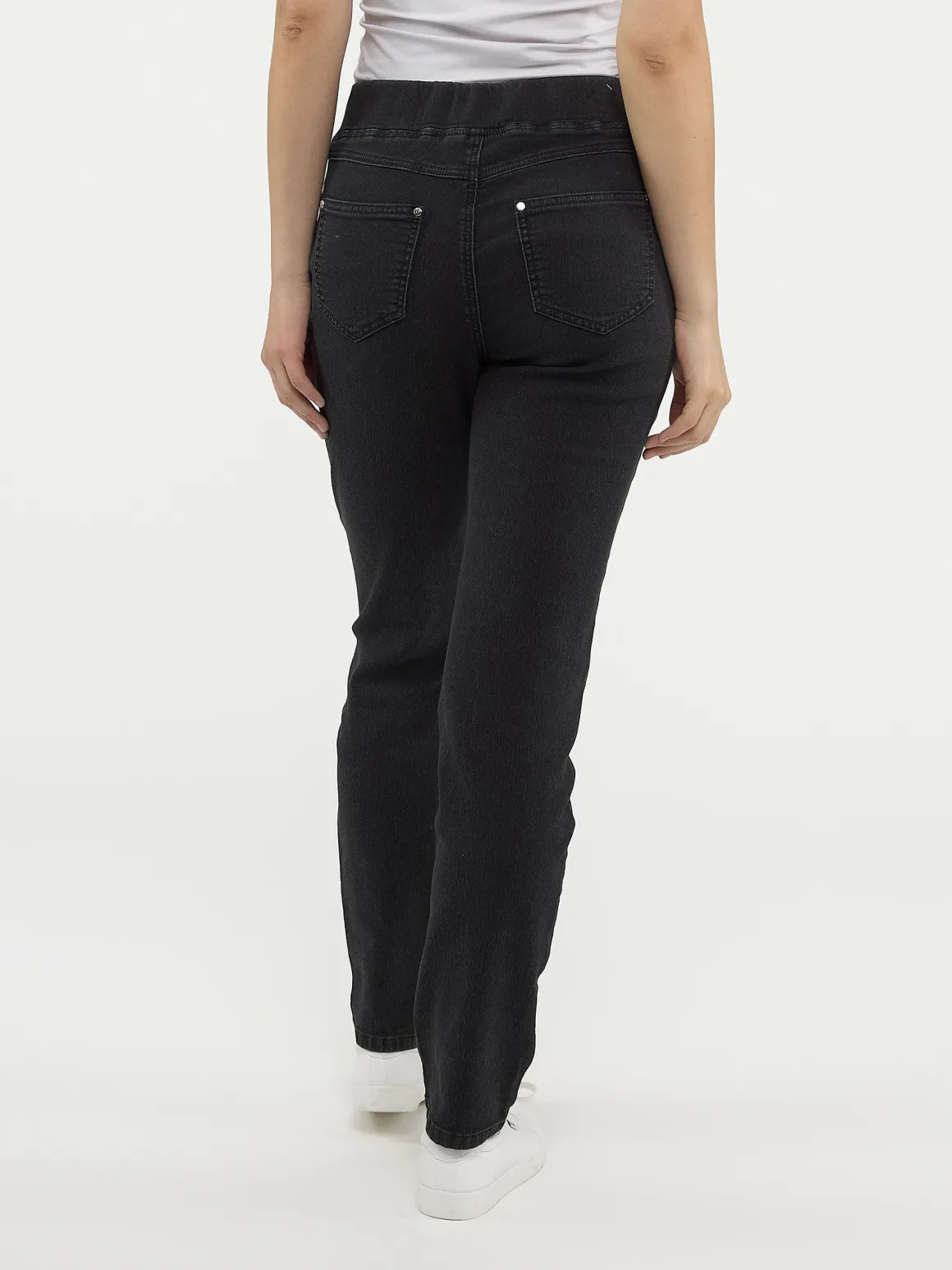 Straight leg pull-on jeans