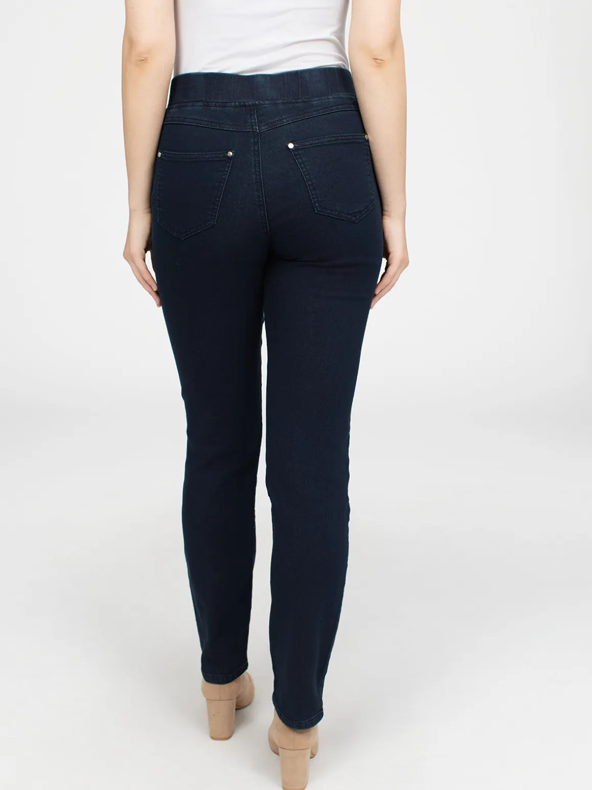Straight leg pull-on jeans