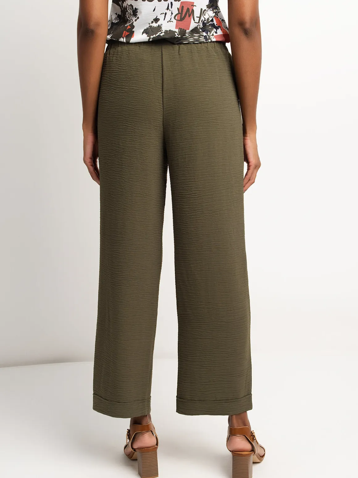 Straight pull-on ankle pant