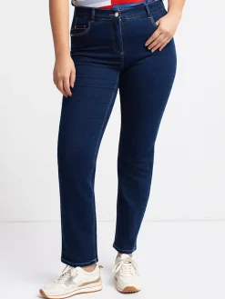 Straight semi-fitted jeans