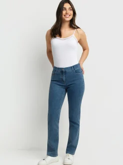 Straight semi-fitted jeans