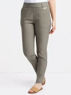 Straight semi-fitted pull-on dress pant