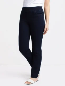 Straight semi-fitted pull-on jeans