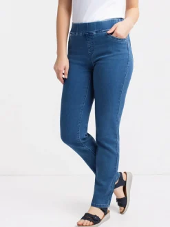 Straight semi-fitted pull-on jeans