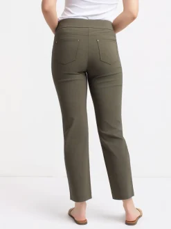 Straight semi-fitted pull-on pant - Petite
