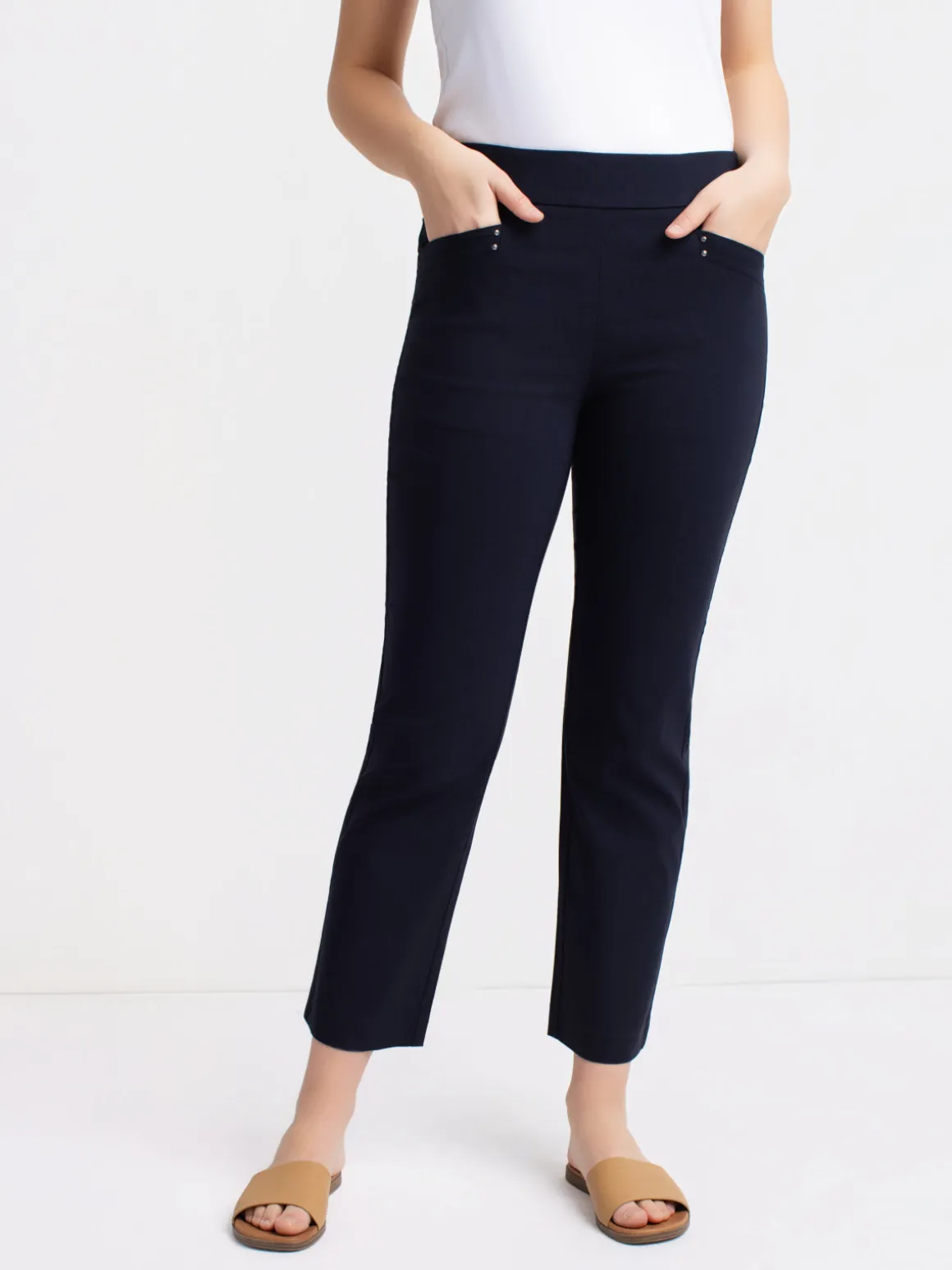 Straight semi-fitted pull-on pant - Petite