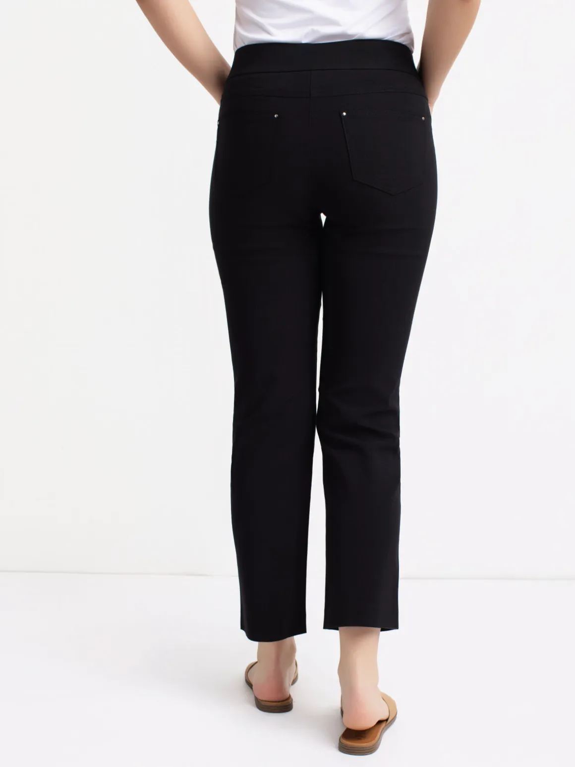 Straight semi-fitted pull-on pant - Petite