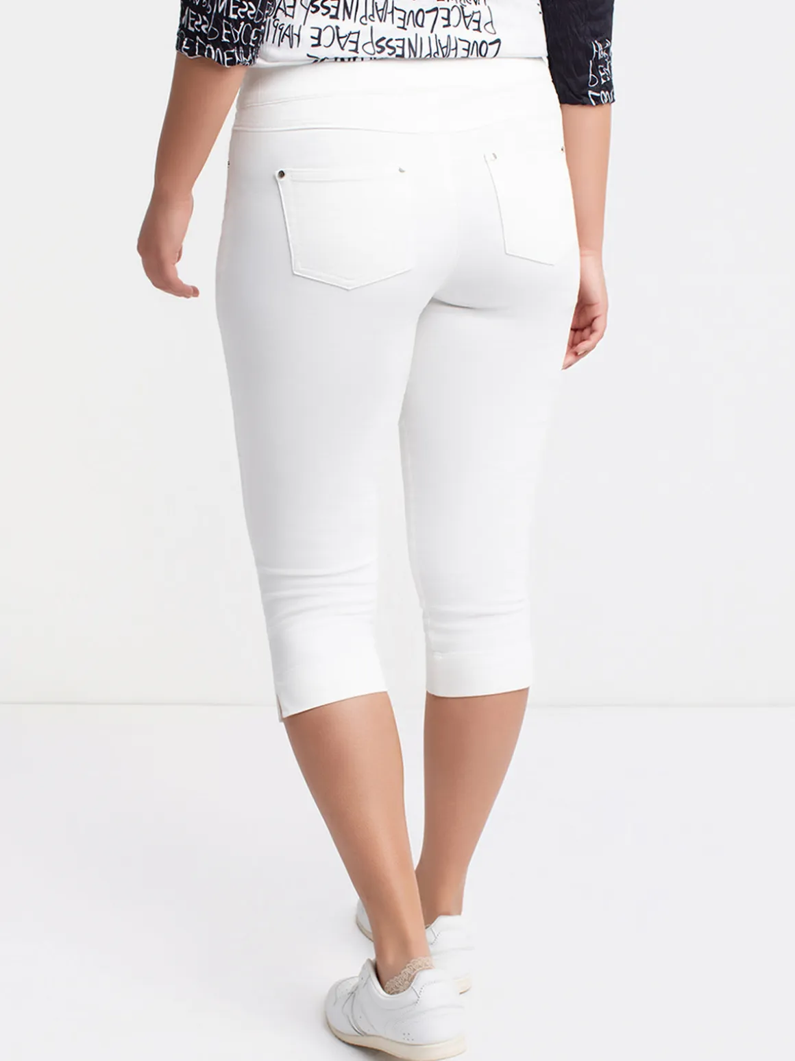 Stretch denim capri